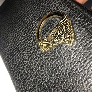 ***SOLD*** Versace zippy wallet